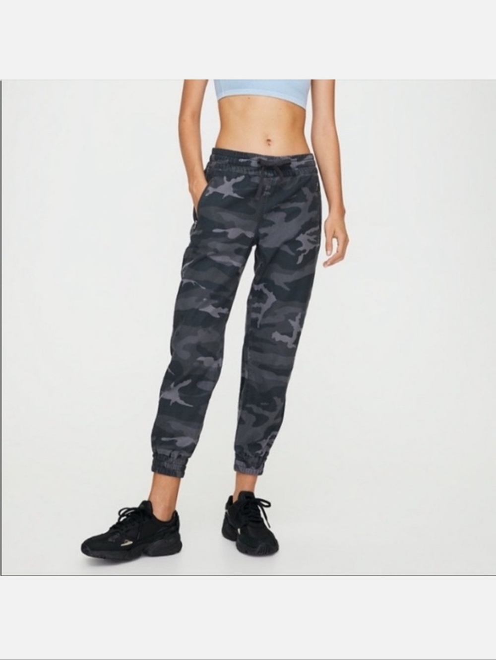 Aritiza TNA Alix Camo Jogger
